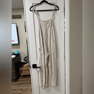 Elegant Beige Jumpsuit